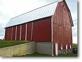 Robert & JoAnn Fogg Barn in Leslie, Michigan
